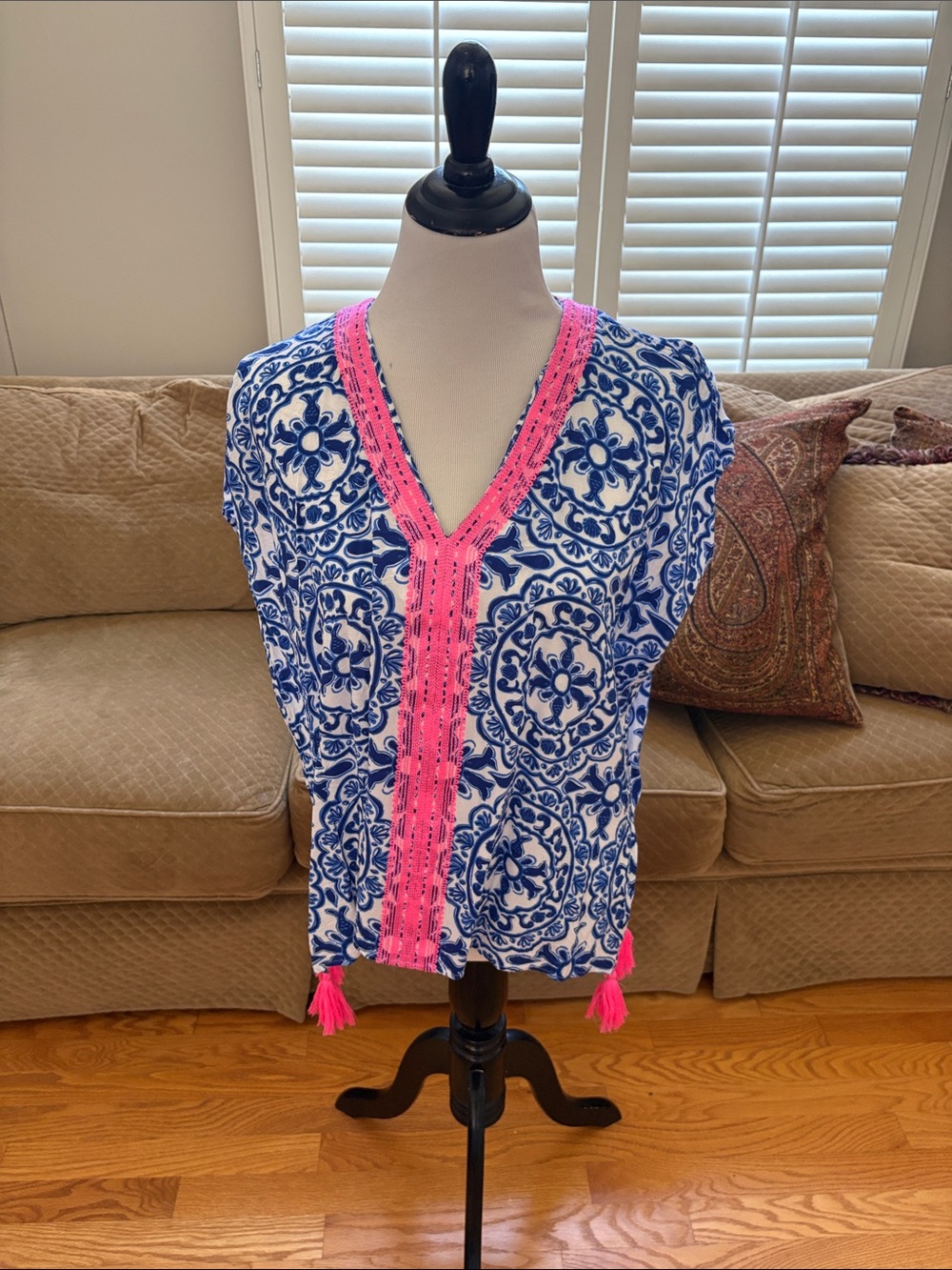 Lilly Pulitzer Blue and White Printed Top with Pink Trim and Tassels, Sz S/M